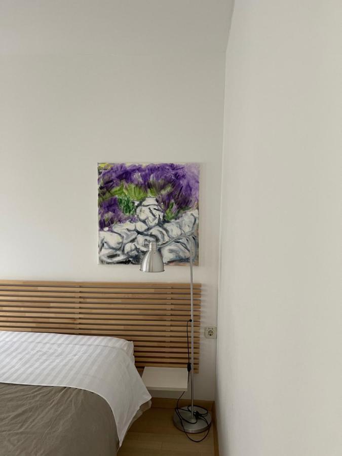 Apartments Kremenic Cres Bagian luar foto